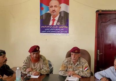 العمليات المشتركة بمحور الضالع تبحث تطوير الخطط القتالية