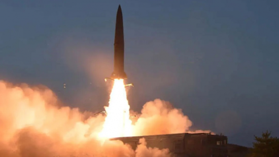 كوريا الشمالية تطلق صاروخًا باليستيًا جديدًا