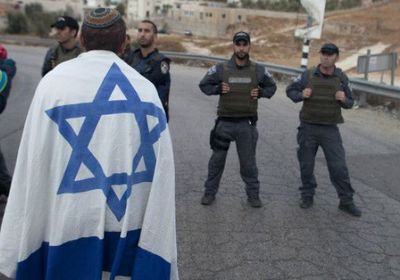 فلسطين تسلم إسرائيل 8 سياح روس و3 إسرائيليين