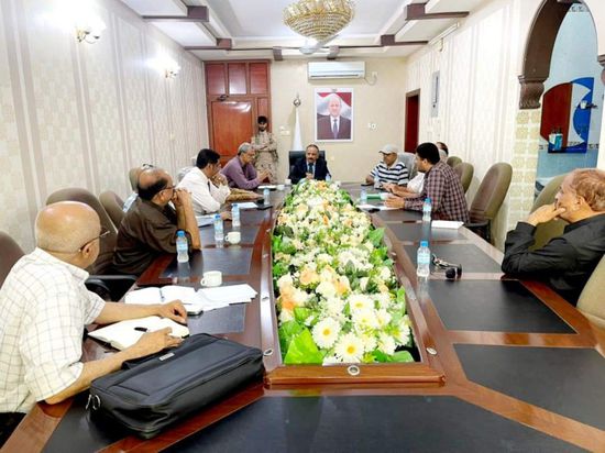 تكليفات عاجلة من وزير النقل لإنجاز مشاريع بمطار عدن