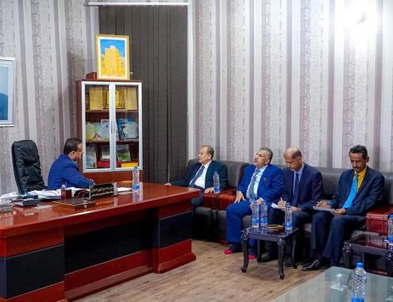 العولقي خلال استقباله فريق الحوار الجنوبي: علينا التعلم من الماضي