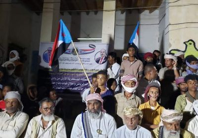 مسيرة تطالب برحيل المنطقة العسكرية الأولى من حضرموت