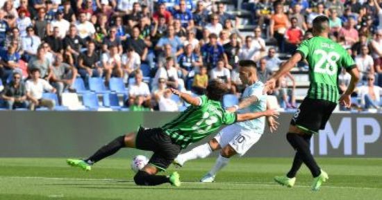 دجيكو يضع إنتر في المقدمة بالشوط الأول أمام ساسولو