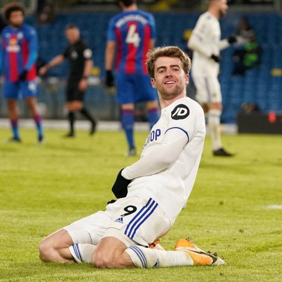 مباراة كريستال بالاس وليدز يونايتد.. الموعد والقنوات الناقلة