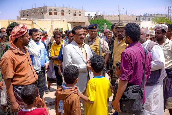 العولقي يتفقد المشاريع التنموية في نصاب