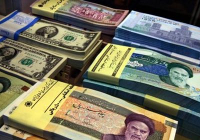 انهيار عنيف للعملة الإيرانية أمام العملات الأجنبية
