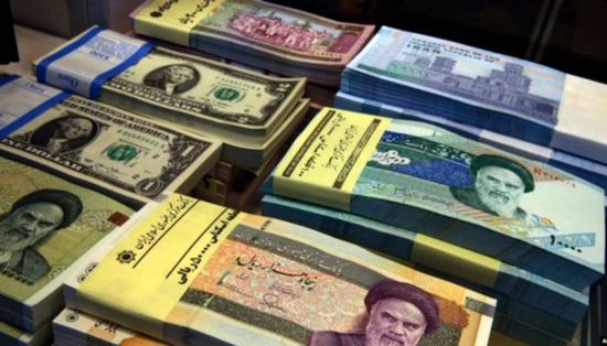 انهيار عنيف للعملة الإيرانية أمام العملات الأجنبية