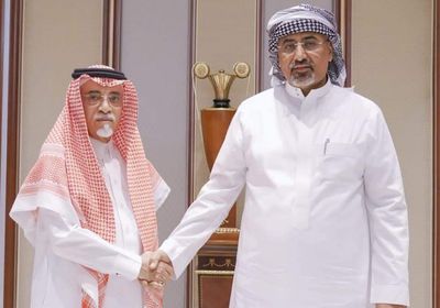 الرئيس الزُبيدي يرحب بوفد من قبائل نعمان