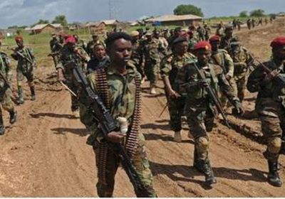 الجيش الصومالي يقتل 21 عنصرًا إرهابيًا من "الشباب"