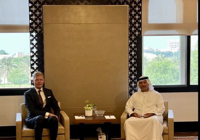 قرقاش وجروندبرج يؤكدان أهمية مواصلة جهود تمديد الهدنة