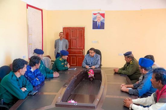 محافظ شبوة يوجه بتعزيز قدرات الوحدات الأمنية