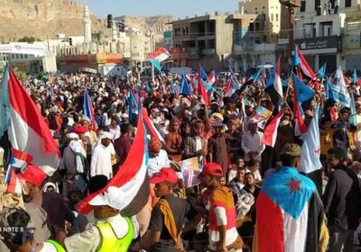 انتقالي حضرموت: الرئيس الزُبيدي يقود المعركة السياسية باقتدار