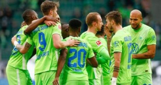 تعادل إيجابي بين فولفسبورج ومونشنجلادباخ بالشوط الأول