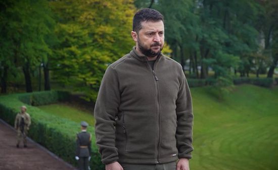 زيلينسكي يصف الوضع العسكري في باخموت بالصعب