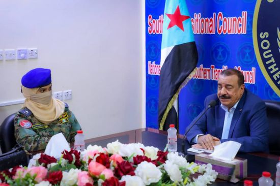 الجمعية الوطنية تكرم الملازم رحمة الحوشبي