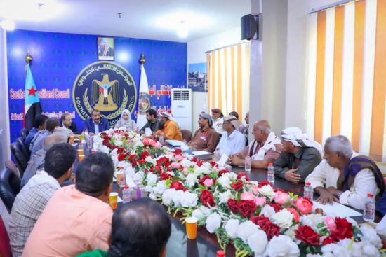 الجمعية الوطنية تستقبل وفدا من مشايخ أبين