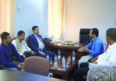 انتقالي شبوة يطلع على سير العمل بمكتب الصحة