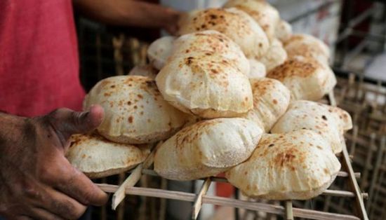 نفي حكومي لرفع سعر الخبز المدعم في مصر مطلع نوفمبر
