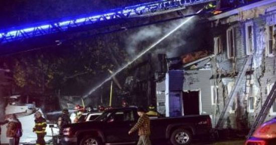 اصطدام طائرة في مبنى سكني بأمريكا