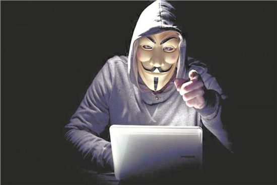 هاكرز يهددون النظام الإيراني بتسريب ملفات نووية