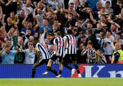 توتنهام يتقدم بهدفين أمام نيوكاسل بالشوط الأول