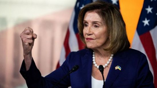 بيلوسي: سباق انتخابات الكونغرس ليس له علاقة بأزمة التضخم