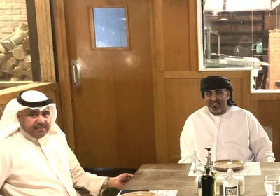 خلال حوار على العشاء.. الشليمي برفقة الرئيس الزُبيدي في الإمارات
