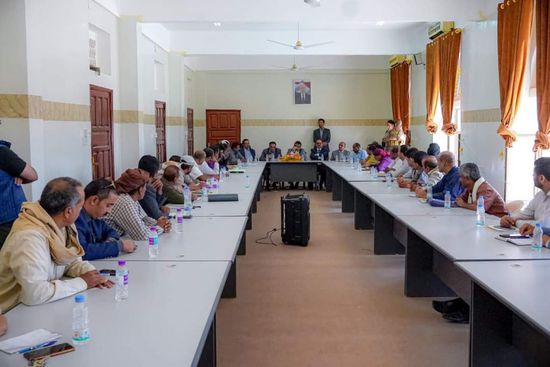 محافظ شبوة يتوعد بالرد على الإرهاب الحوثي