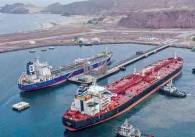 عدن تستقبل الدفعة الأولى من منحة المشتقات النفطية السعودية