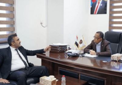 الخبجي يبحث المستجدات الأمنية والخدمية في أبين