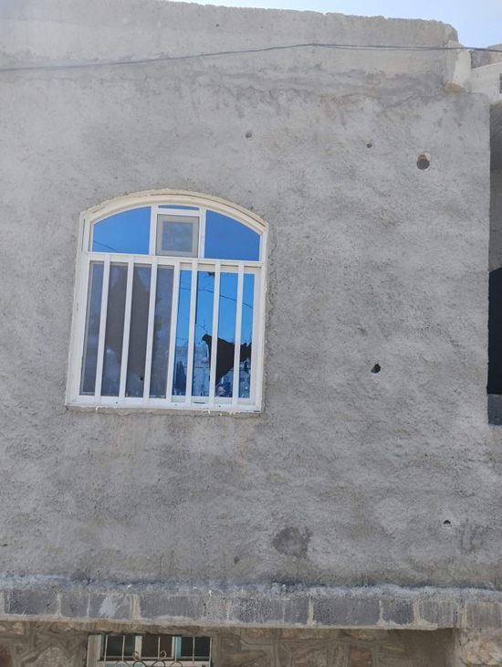 مليشيا الحوثي تقصف مناطق سكنية بتعز