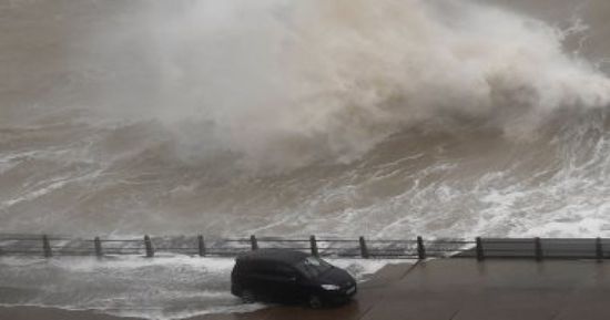 إلغاء أكثر من 100 رجلة جوية بالفلبين