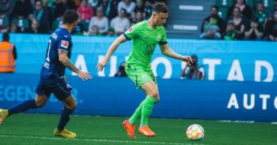 فولفسبورج يتقدم بهدفين في الشوط الأول على بوخوم