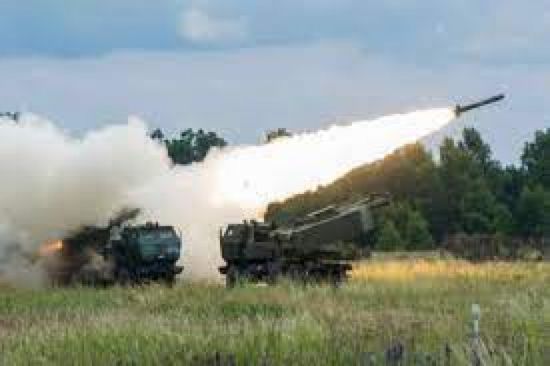 الجيش الأوكراني يطلق 12 صاروخًا على جسر "أنتونيفسكي"