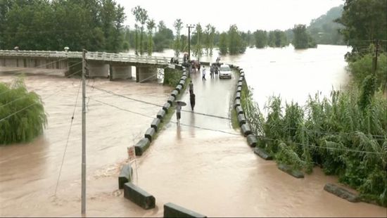 ارتفاع حصيلة قتلى انهيار جسر بالهند إلى 68 شخصًا
