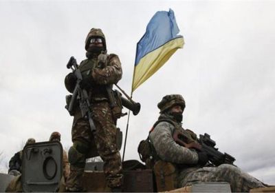 القوات الأوكرانية تأسر جنودًا روسيين في دونيتسك