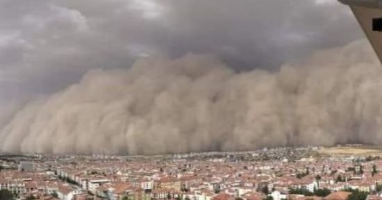 مصرع 98 شخصًا جراء العاصفة في الفلبين