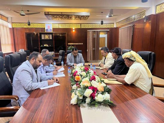 وزير الزراعة يناقش إطلاق حزمة مشاريع تنموية بأبين