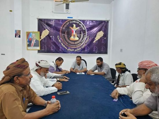 خلال اجتماع بالمحافظة.. مطالب بتشكيل قوة دفاع المهرة