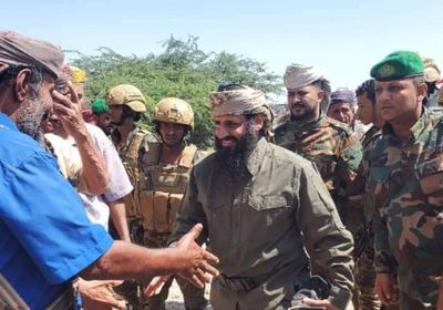 قائد قوات الحزام يتفقد النقاط الأمنية في أحور