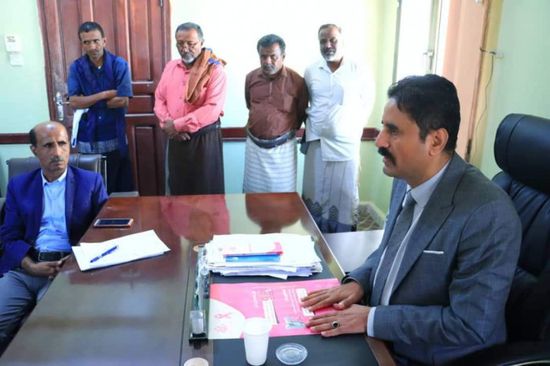 رئيس انتقالي شبوة يتفقد مكتب التربية في المحافظة