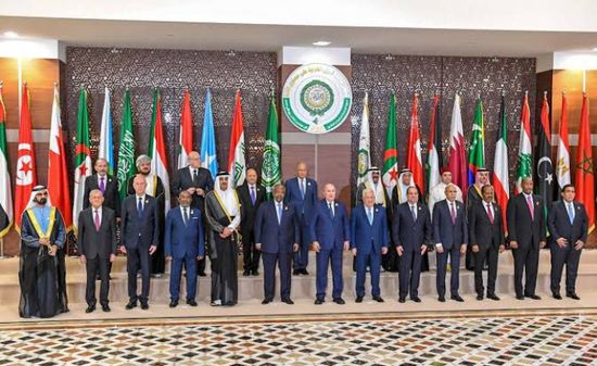 قمة الجزائر توقع على حتمية الحل السياسي للأزمة اليمنية