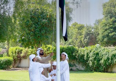 بن راشد في يوم العلم: " حفظ الله علمنا ودولتنا وشعبنا"