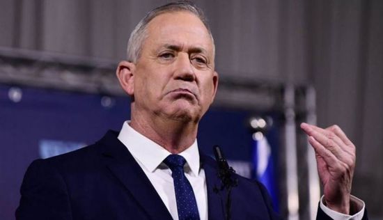 غانتس يدعو لإقامة حزب وسطي يتخطى الكتل السياسية