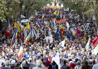 تظاهرات بإيطاليا لوقف إرسال الأسلحة لأوكرانيا