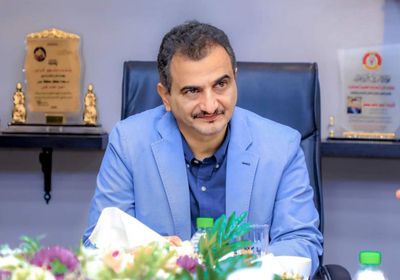 محافظ عدن يأمر بإيقاف المعتدين معلمة مجمع خديجة بالمنصورة