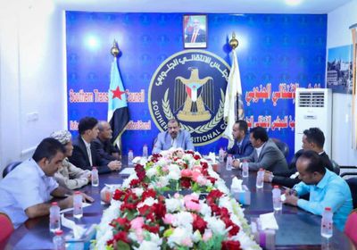 بن بريك يستقبل وفد الحراك الثوري بأبين ويدعو لتوحيد الصف الجنوبي