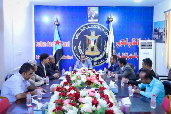 بن بريك يستقبل وفد الحراك الثوري بأبين ويدعو لتوحيد الصف الجنوبي