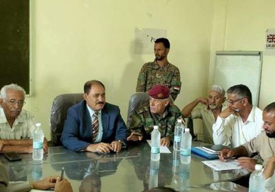 رئيس انتقالي الضالع يبحث آلية صرف حوافز المعلمين