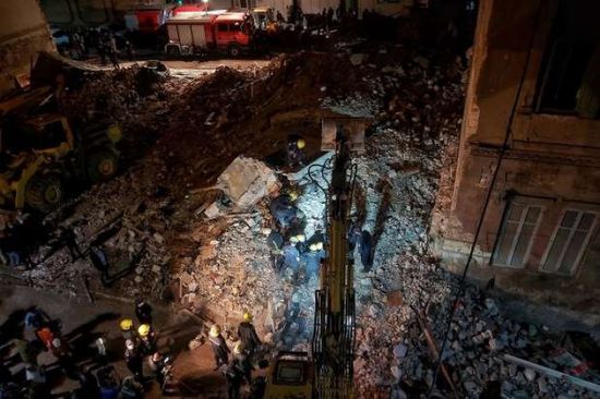 انهيار مبنى من 4 طوابق في مصر
